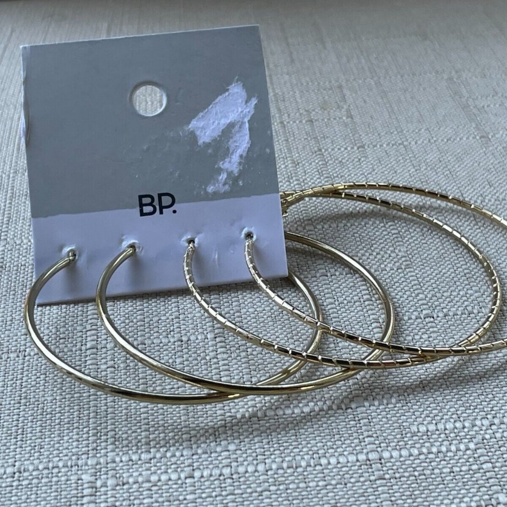 BP Nordstrom Women Earrings Gold Tone Hoop Ear Jewelry Set of 2 Earrings - Picture 6 of 10